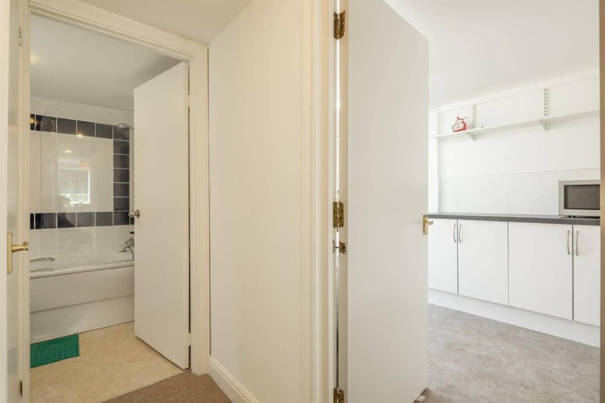 Spacious 3 Bedroom Flat In Heart Of City Centre Cambridge  Exterior photo