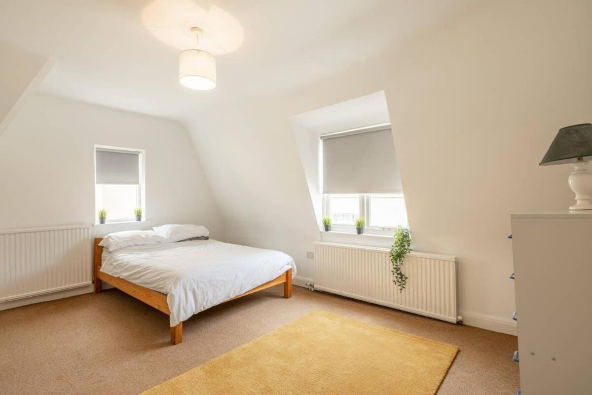Spacious 3 Bedroom Flat In Heart Of City Centre Cambridge  Exterior photo