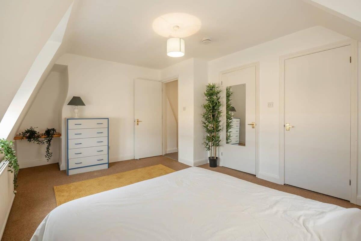 Spacious 3 Bedroom Flat In Heart Of City Centre Cambridge  Exterior photo