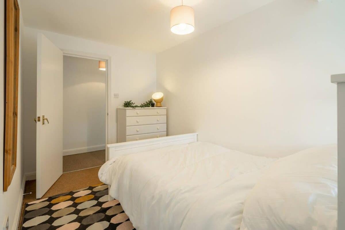Spacious 3 Bedroom Flat In Heart Of City Centre Cambridge  Exterior photo